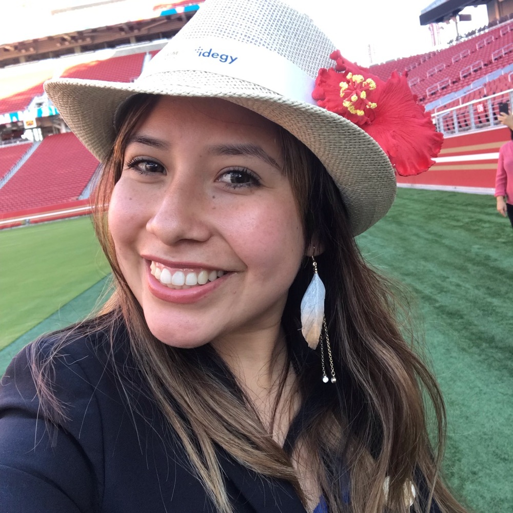 Meet your Posher, Alma